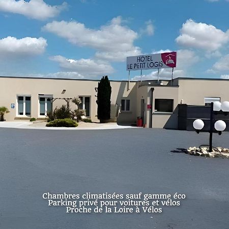 Le Petit Logis Hotel Beaumont-en-Véron Exterior photo